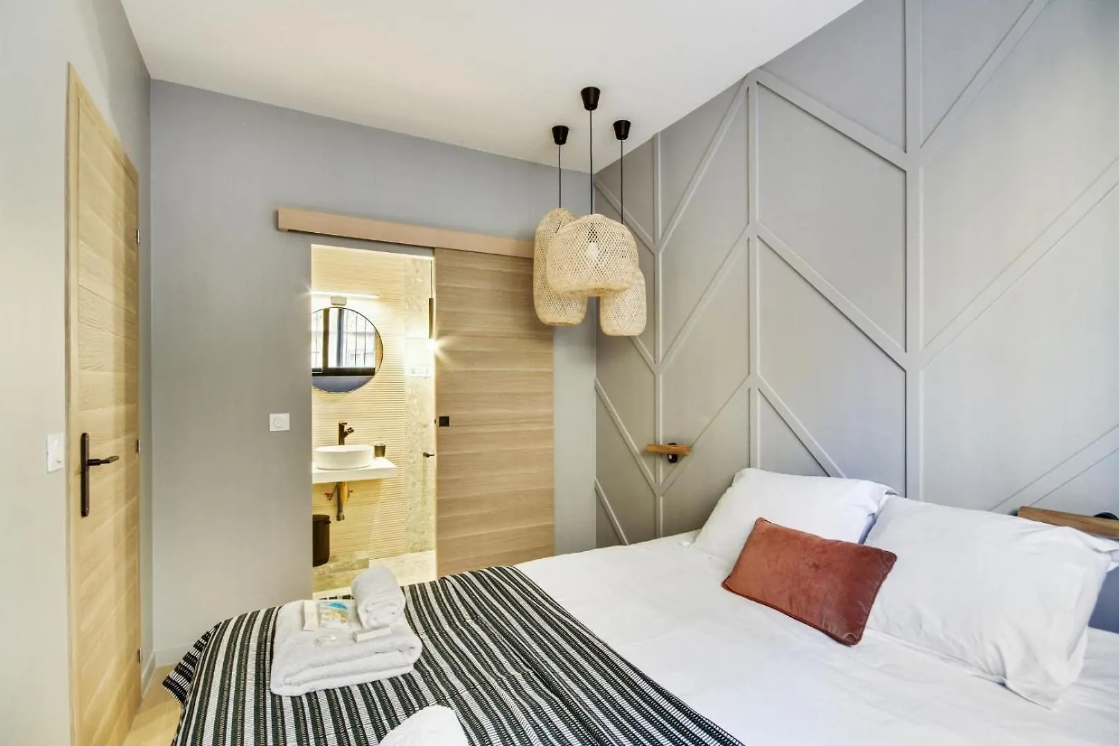 198 Suite Emma - Superb Apartment In Paris 0*,